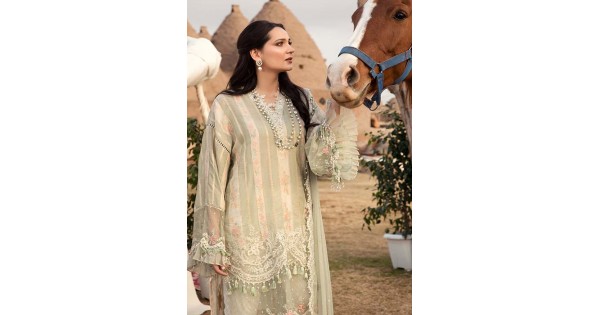 Maria B Luxe Lawn Collection 2021 10a 9380